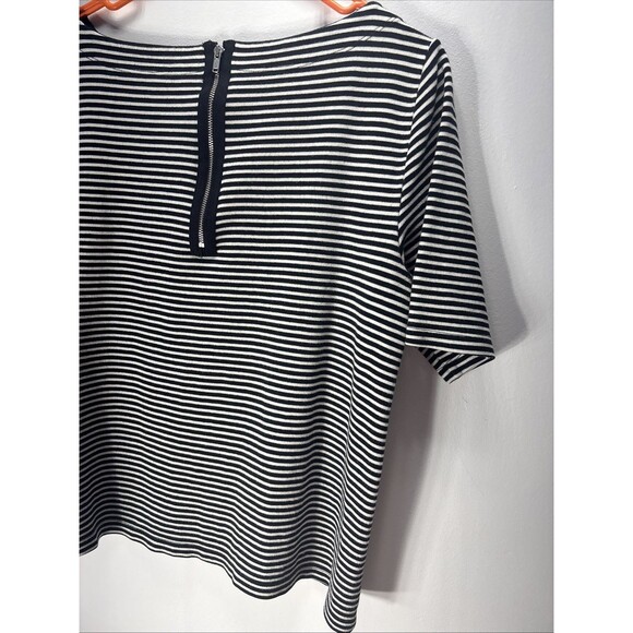 Gap Women’s Black/White Striped Blouse top cropped with Back Zip modal sz M - Picture 7 of 11